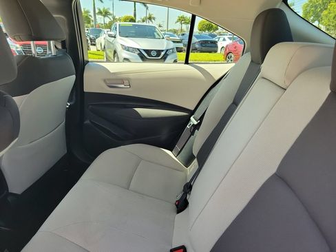 Used 2021 Toyota Corolla LE FWD image 8