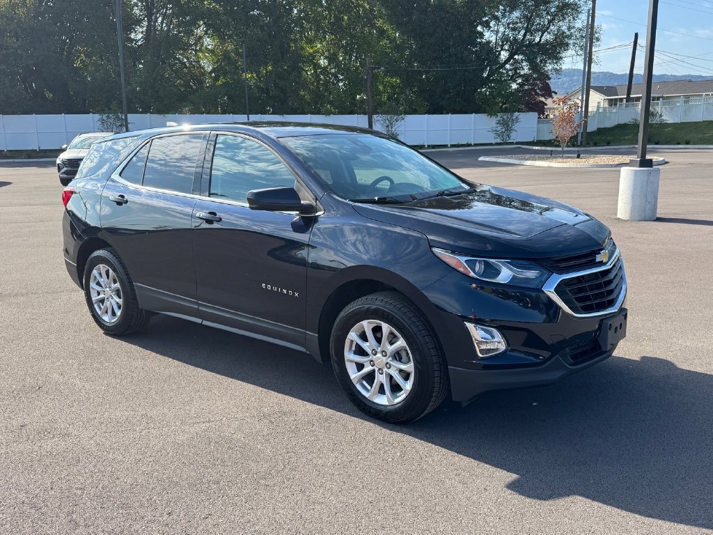 Used 2020 Chevrolet Equinox LT w/ Driver Convenience Package AWD/4WD image 2