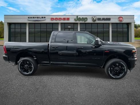 New 2025 RAM 2500 Laramie AWD/4WD image 24