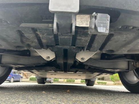 Used 2023 Volvo C40 P8 Recharge Ultimate w/ Protection Package Premier image 12