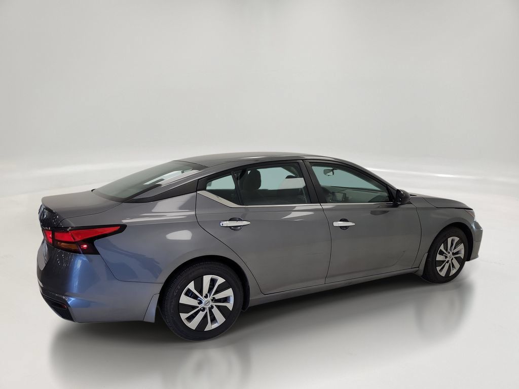Used 2024 Nissan Altima 2.5 S FWD image 5