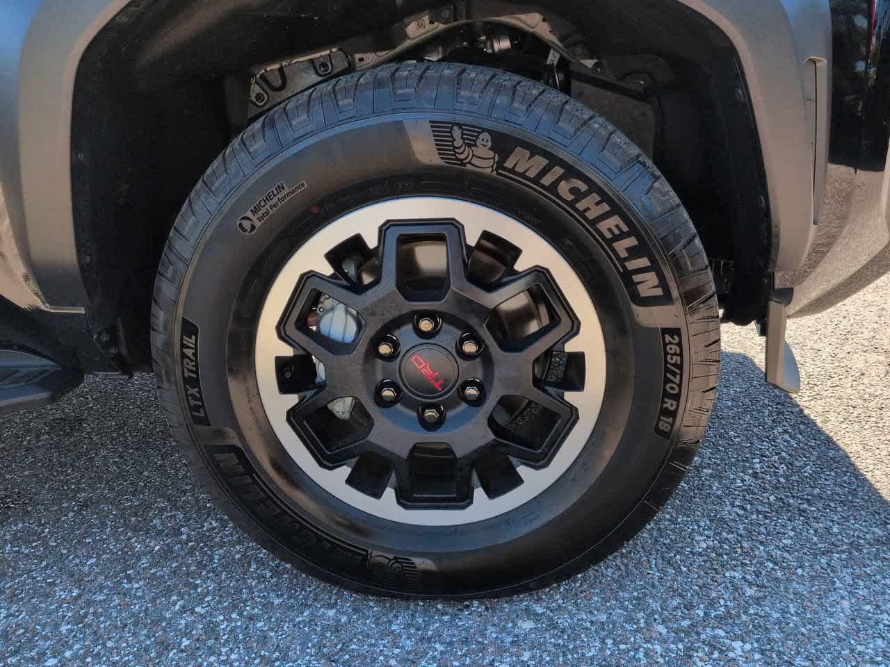 Certified 2026 Toyota 4Runner TRD Off-Road Premium AWD/4WD image 11