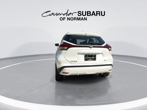 Used 2023 Nissan Kicks SV FWD image 7