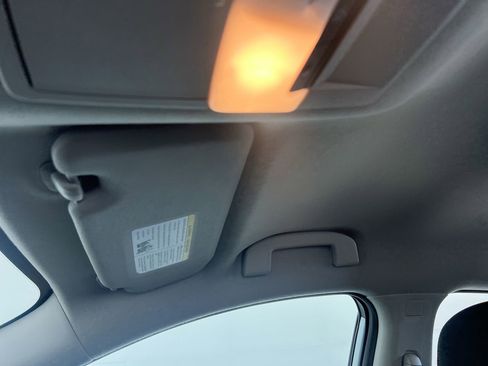 Used 2024 Nissan Sentra SV FWD image 19