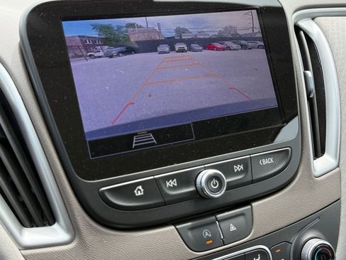 Used 2024 Chevrolet Malibu LT FWD image 34