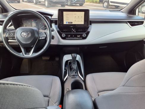 Used 2025 Toyota Corolla SE FWD image 17