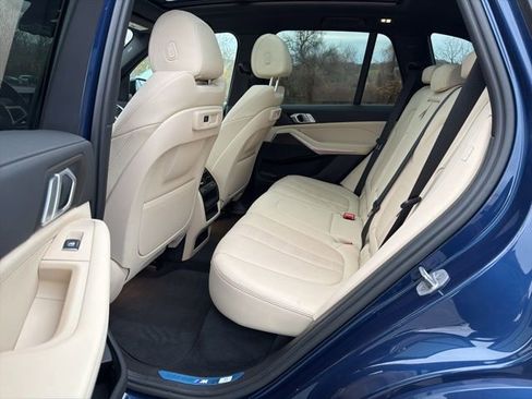 Used 2022 BMW X5 xDrive40i w/ M Sport Package image 16