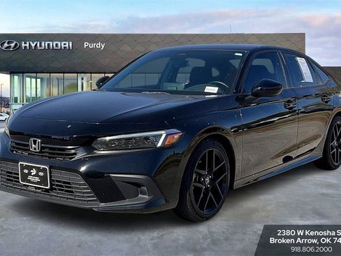 Used 2023 Honda Civic Sport image 1