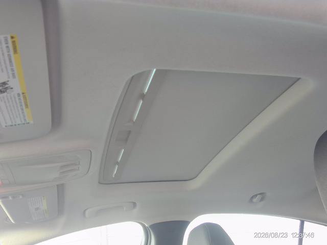 Used 2016 Chevrolet Cruze LT w/ Sun And Sound Package FWD image 10