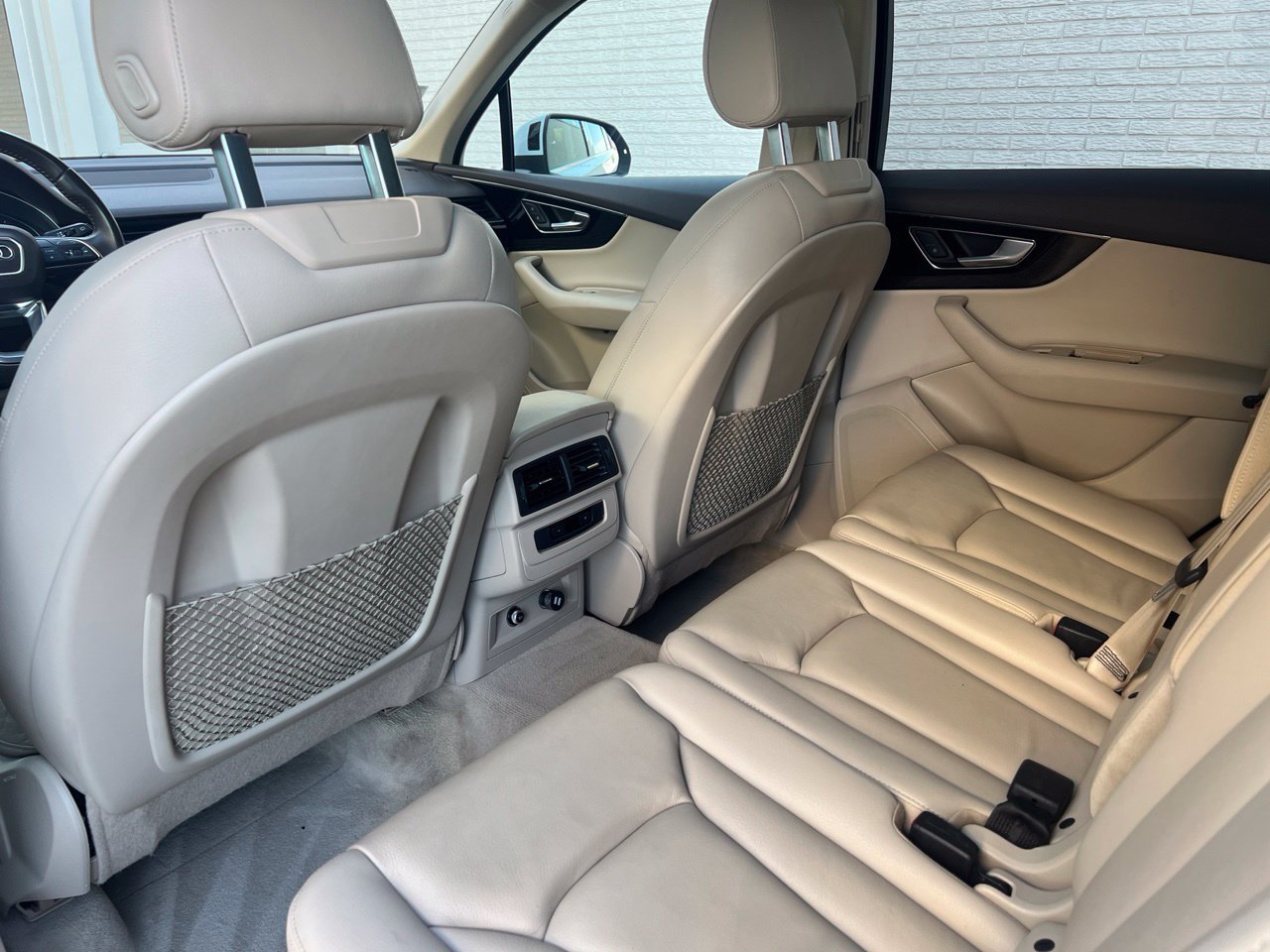 Used 2019 Audi Q7 3.0T Premium w/ Convenience Package AWD/4WD image 16