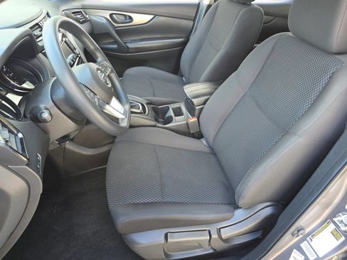 Used 2022 Nissan Rogue Sport S FWD image 16