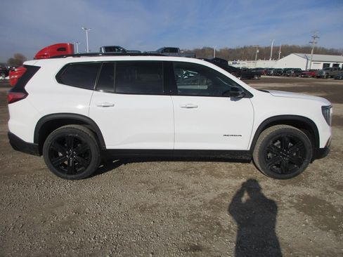 New 2026 GMC Acadia Elevation image 3