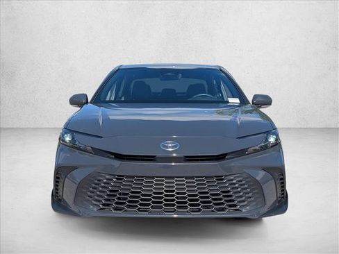 Used 2025 Toyota Camry SE w/ Multimedia Upgrade Package FWD image 2