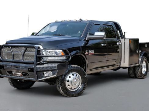 Used 2018 RAM 3500 Laramie AWD/4WD image 4