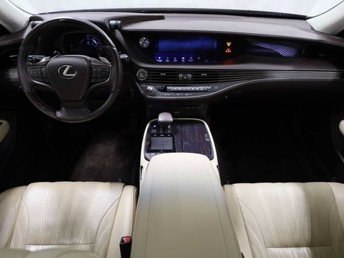 Used 2018 Lexus LS 500 w/ Interior Upgrade Package RWD image 24