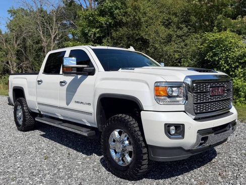 Used 2018 GMC Sierra 3500 Denali w/ Duramax Plus Package AWD/4WD image 1