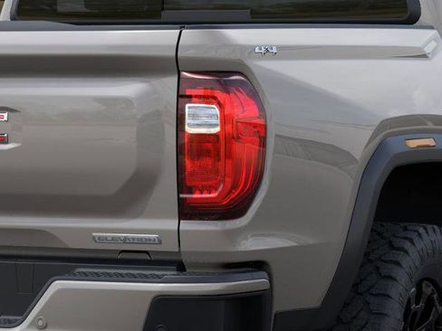 New 2026 GMC Canyon Elevation w/ Convenience Package image 29