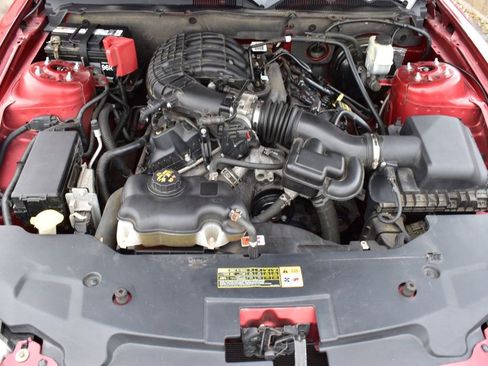 Used 2012 Ford Mustang Premium image 12