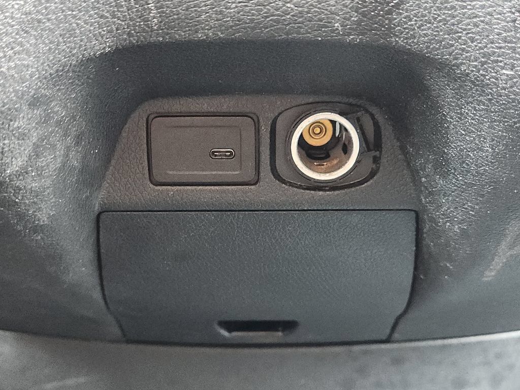 Used 2023 Mercedes-Benz Sprinter 2500 image 21