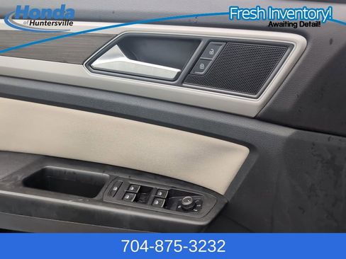 Used 2018 Volkswagen Atlas SEL image 25