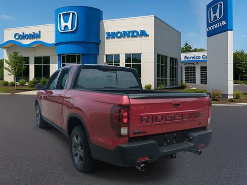 Used 2024 Honda Ridgeline TrailSport image 4