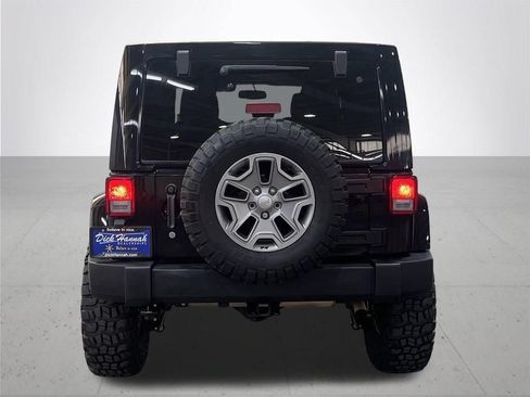 Used 2018 Jeep Wrangler Unlimited Rubicon w/ Cold Weather Group AWD/4WD image 11