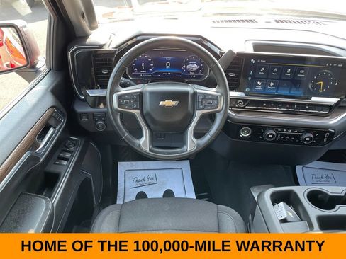Used 2024 Chevrolet Silverado 1500 LT AWD/4WD image 14