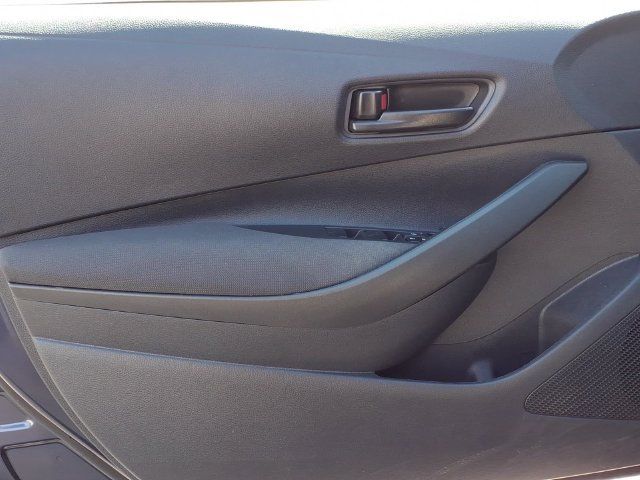 Used 2026 Toyota Corolla LE FWD image 14