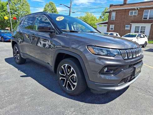 Used 2022 Jeep Compass Limited AWD/4WD image 7
