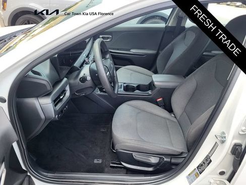 Certified 2025 Kia K4 FWD image 10