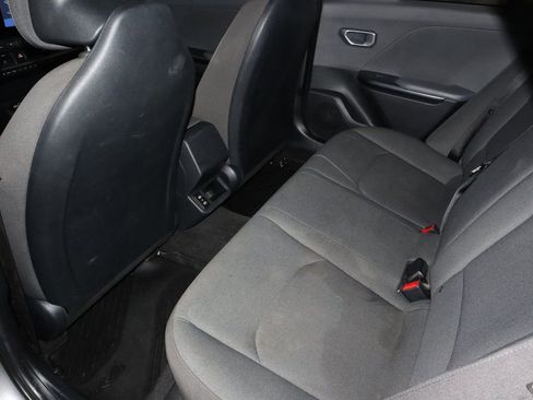 Used 2025 Kia K4 LXS image 19