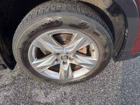 Used 2016 Toyota Highlander Limited image 33