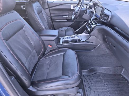 Used 2023 Ford Explorer ST-Line AWD/4WD image 21
