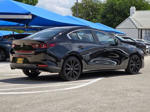Used 2025 MAZDA MAZDA3 s FWD image 3