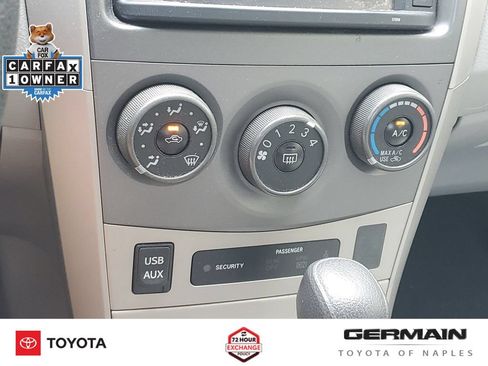 Used 2013 Toyota Corolla LE w/ Premium Pkg FWD image 31