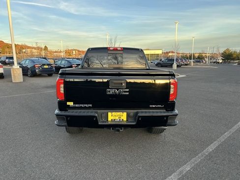 Used 2017 GMC Sierra 1500 Denali w/ Denali Ultimate Package image 4