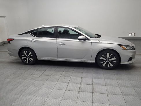 Used 2021 Nissan Altima 2.5 SV image 11