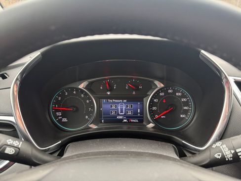 Used 2021 Chevrolet Equinox LT image 16