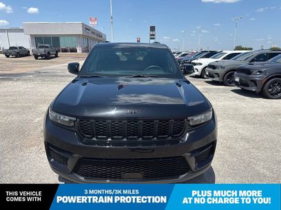 Used 2023 Jeep Grand Cherokee Altitude