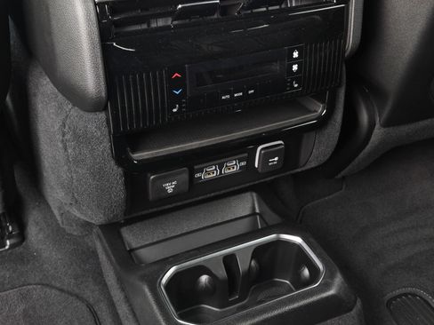 New 2026 Jeep Grand Wagoneer L Limited AWD/4WD image 22