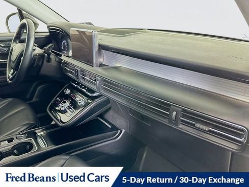 Certified 2022 Lincoln Corsair AWD w/ Premium Package image 32