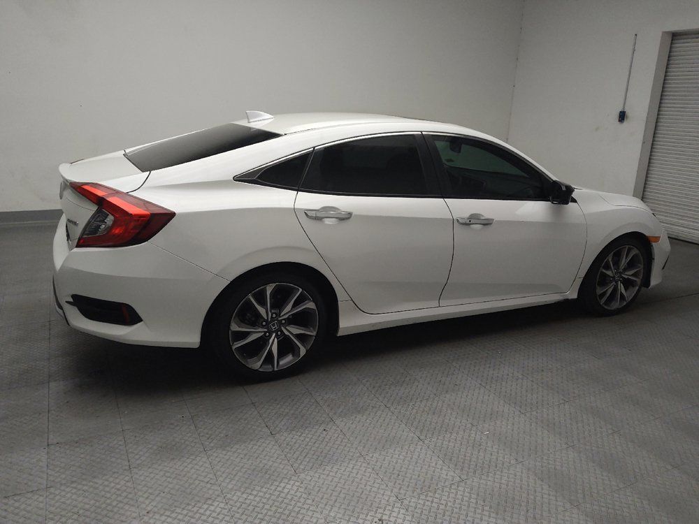 Used 2019 Honda Civic Touring image 10