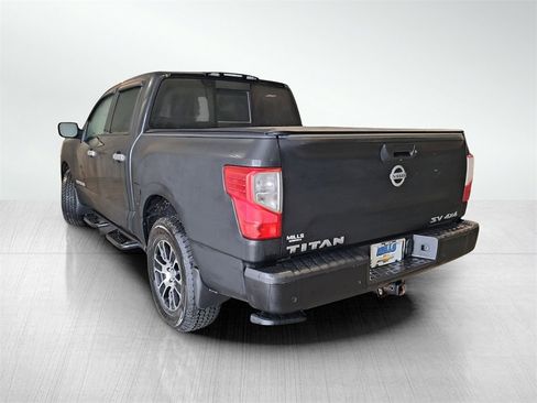 Used 2021 Nissan Titan SV w/ SV Convenience Package image 7