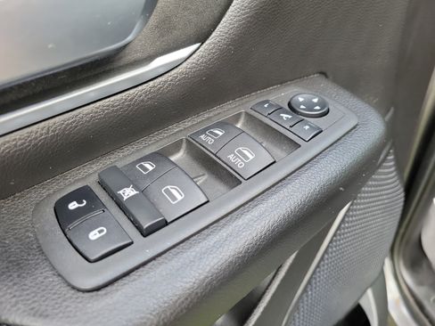 Used 2022 RAM 1500 Big Horn AWD/4WD image 15