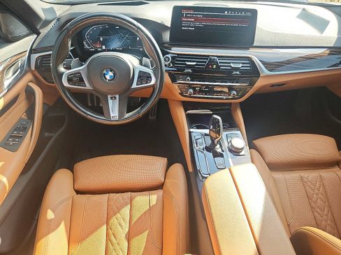 Used 2023 BMW 540i xDrive w/ M Sport Package AWD/4WD image 11