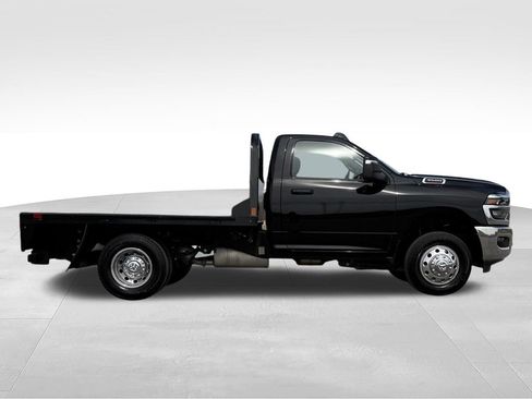 Used 2026 RAM 3500 Tradesman w/ Chrome Appearance Group AWD/4WD image 19