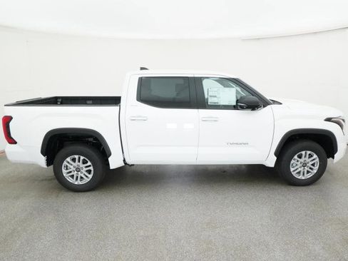 New 2026 Toyota Tundra SR5 AWD/4WD image 38