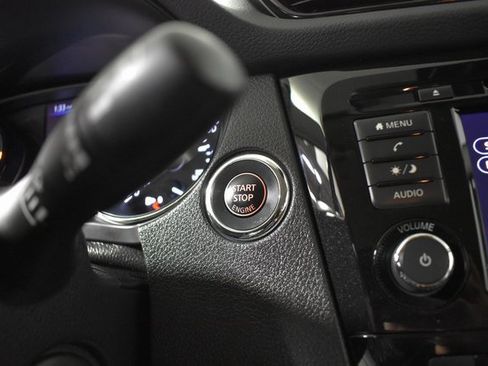 Certified 2021 Nissan Rogue Sport SV image 18