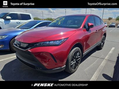 Used 2021 Toyota Venza LE w/ Carpet Mat Package (TMS)