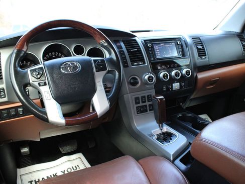 Used 2016 Toyota Sequoia Platinum image 15